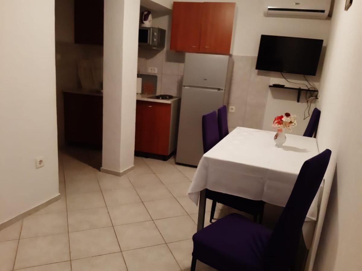 Apartments Knezic Igrane Exteriér fotografie