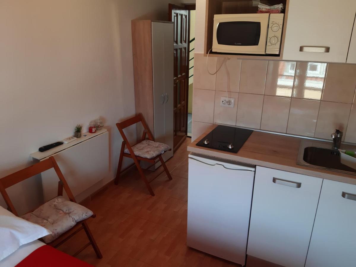 Apartments Knezic Igrane Exteriér fotografie